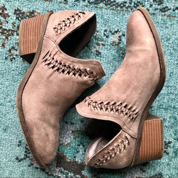 ❌SOLD! Tan Suede Cutout Booties - Picture 1 of 4